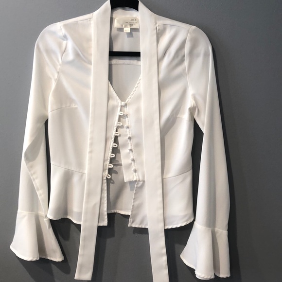 J.O.A.
Bell Sleeve Woven Top - Picture 3 of 5